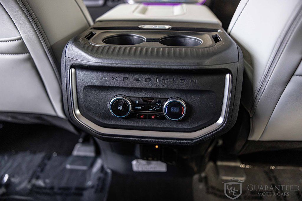 Used 2025 Ford Expedition Platinum AWD/4WD image 36