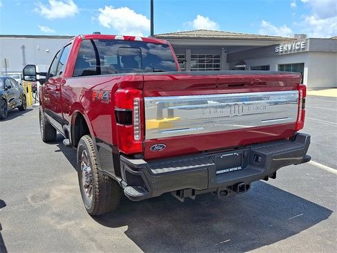 New 2025 Ford F350 King Ranch w/ FX4 Off-Road Package image 4