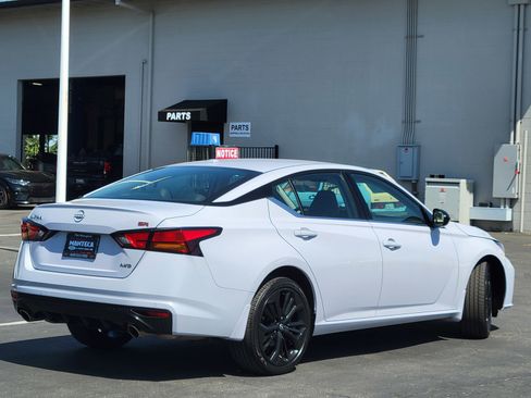 Used 2024 Nissan Altima 2.5 SR w/ SR Premium Package image 4