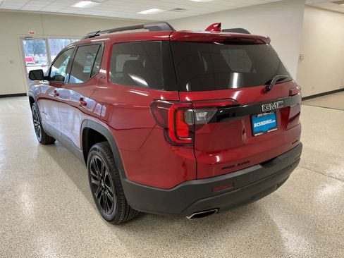 Used 2023 GMC Acadia SLE w/ Driver Convenience Package image 7