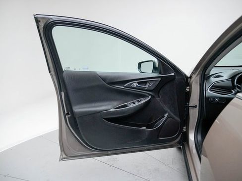 Used 2023 Chevrolet Malibu LT image 22