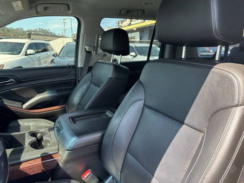 Used 2019 GMC Yukon XL SLT w/ HD Trailering Package RWD image 18