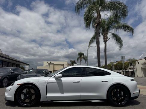Used 2020 Porsche Taycan 4S AWD/4WD image 2