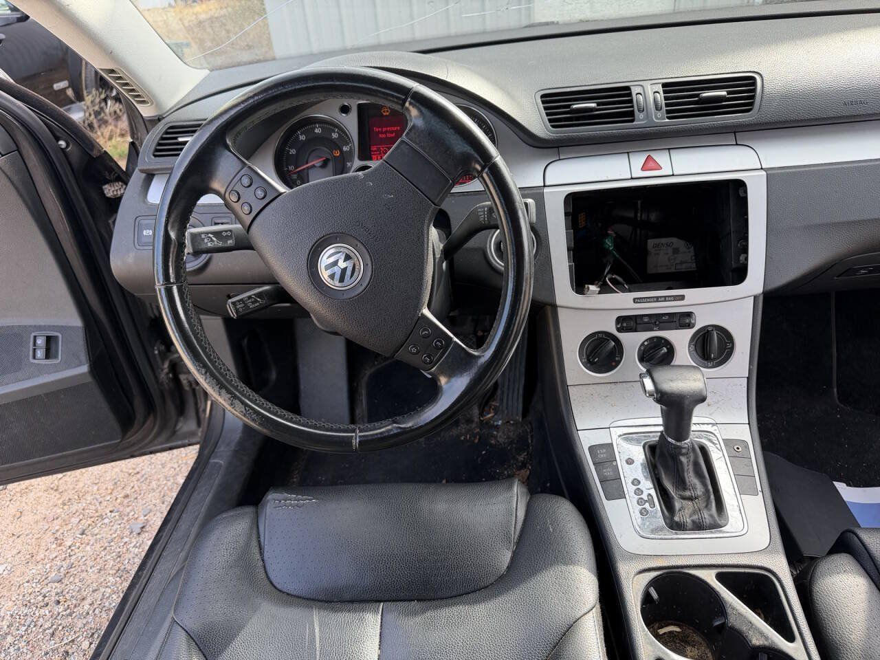 Used 2008 Volkswagen Passat Komfort FWD image 30