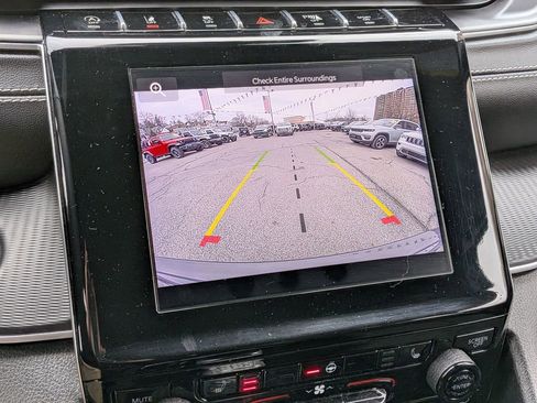 Used 2023 Jeep Grand Cherokee Altitude image 19