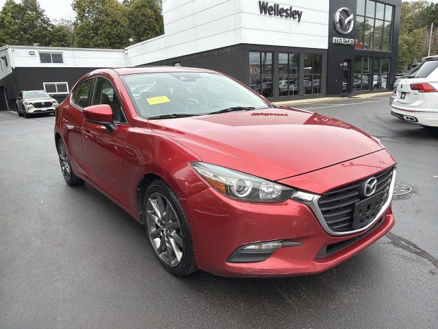 Used 2018 MAZDA MAZDA3 Touring FWD image 2