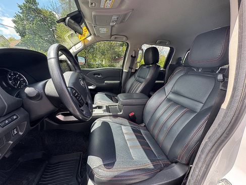 Used 2022 Nissan Frontier SV AWD/4WD image 10