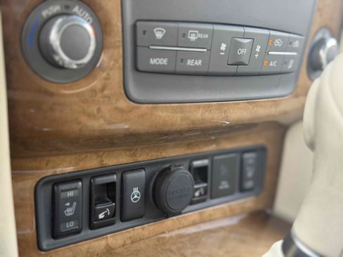 Used 2012 INFINITI QX56 4WD w/ Theater Pkg image 37