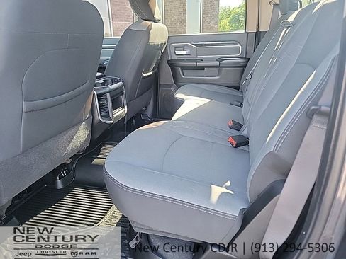 Used 2020 RAM 2500 Big Horn w/ Level 1 Equipment Group AWD/4WD image 15