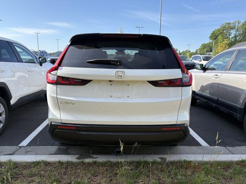 Used 2024 Honda CR-V EX-L image 5