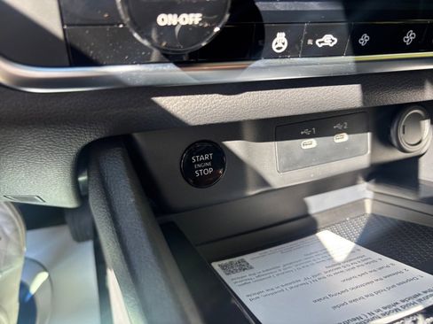 Used 2026 Nissan Rogue SV w/ SV Premium Package image 20