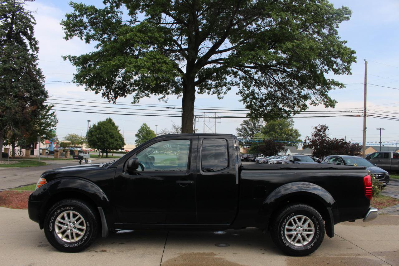Used 2014 Nissan Frontier SV w/ SV Value Truck Package AWD/4WD image 6