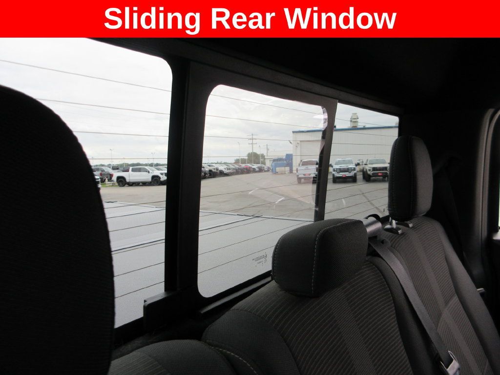Used 2016 Ford F150 XLT w/ Equipment Group 302A Luxury AWD/4WD image 25