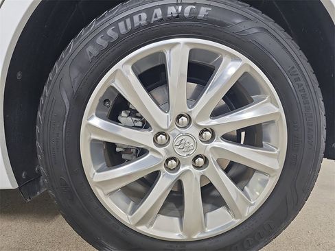 Used 2019 Buick Envision Essence image 39