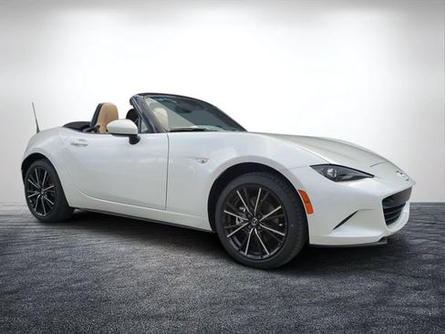 New 2026 MAZDA MX-5 Miata Grand Touring RWD image 31