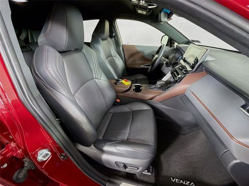 Used 2021 Toyota Venza XLE w/ Activity Package (TMS) AWD/4WD image 26