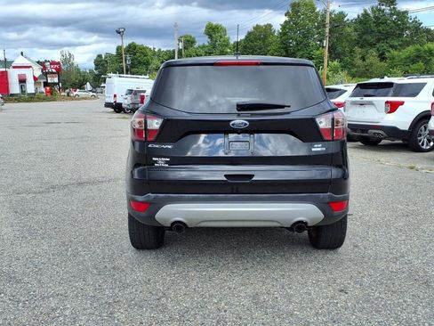 Used 2017 Ford Escape SE image 6