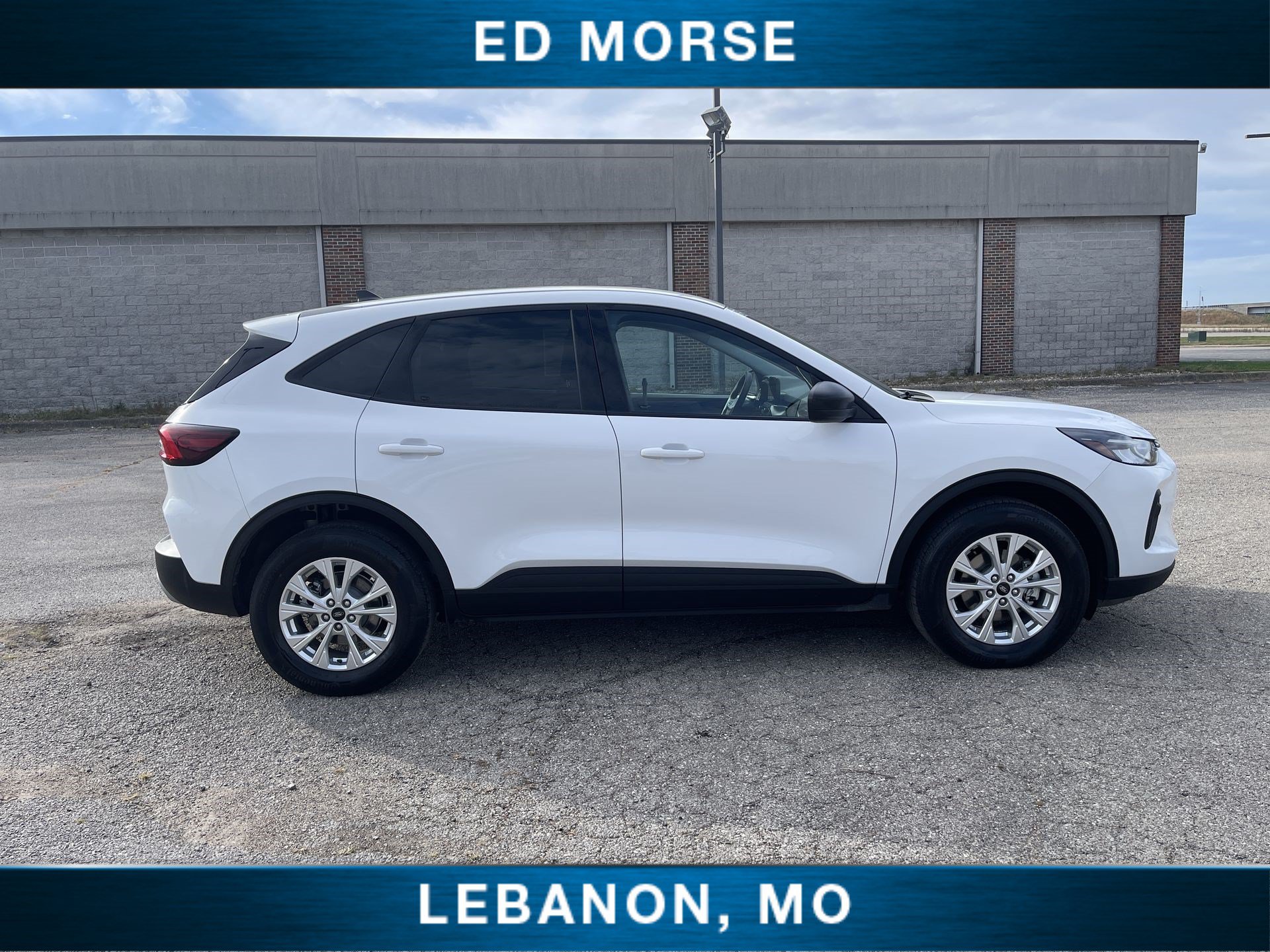 Used 2025 Ford Escape Active AWD/4WD image 9