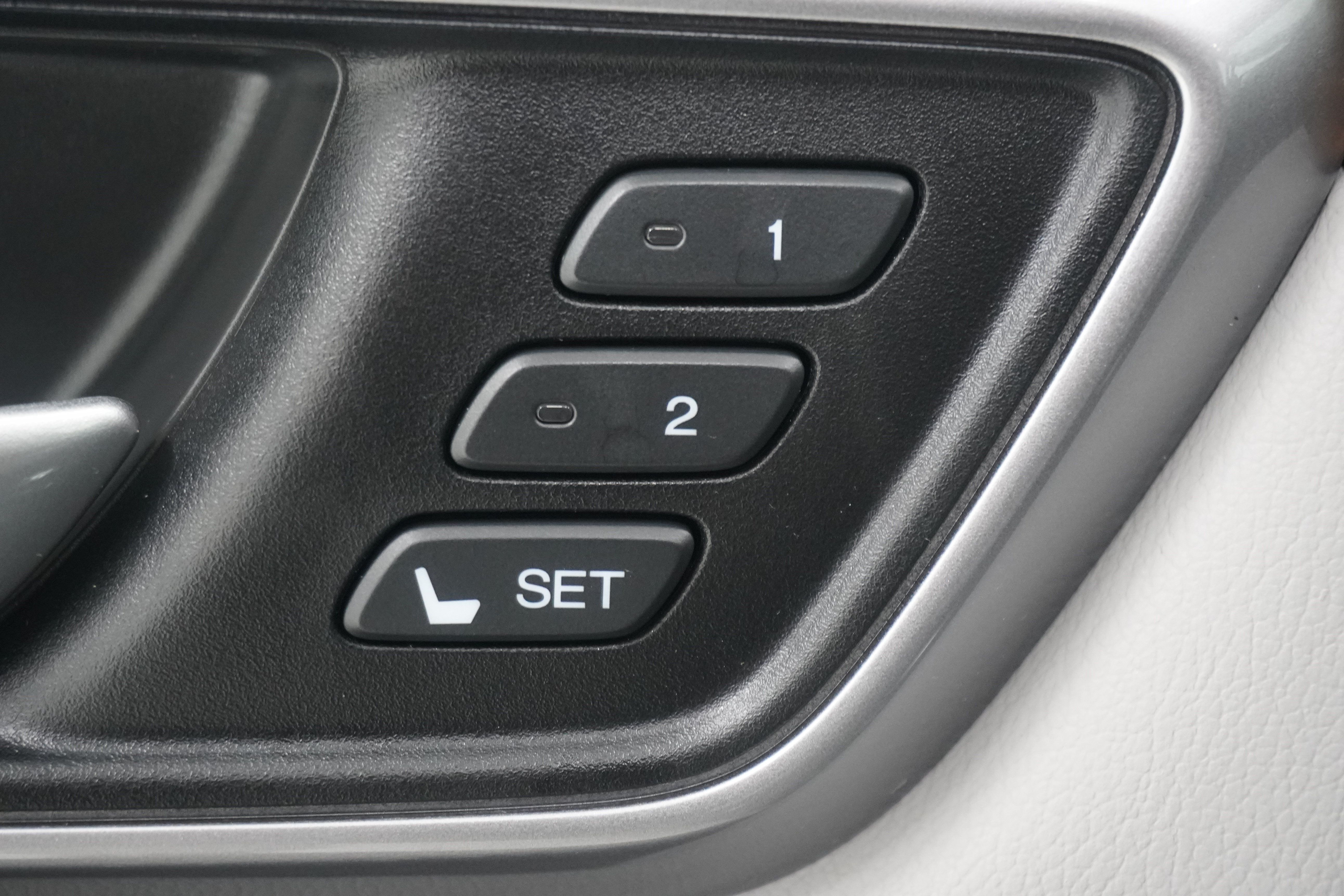 Used 2017 Honda CR-V EX-L image 16