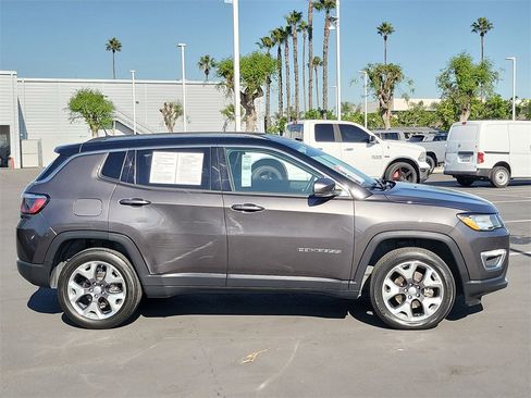 Used 2021 Jeep Compass Limited image 30