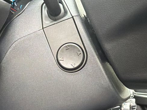 Used 2023 Ford F150 Lariat w/ Equipment Group 502A High image 29