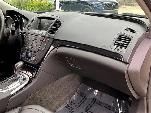 Used 2013 Buick Regal Premium FWD image 25