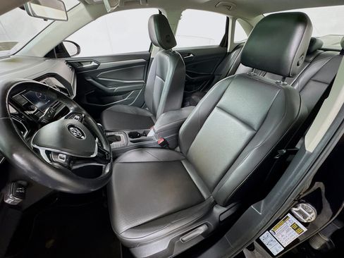 Used 2019 Volkswagen Jetta SE FWD image 12