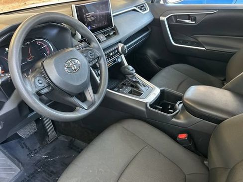 Used 2024 Toyota RAV4 XLE FWD image 10
