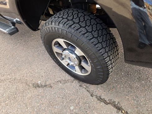 Used 2014 Ford F350 Lariat w/ Lariat Chrome Package image 6