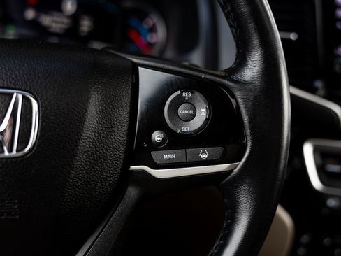 Used 2022 Honda Pilot Elite image 16