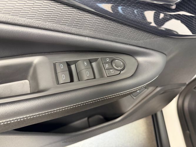Used 2024 Chevrolet Blazer EV LT AWD/4WD image 11