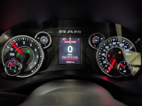 Used 2020 RAM 1500 Big Horn image 8