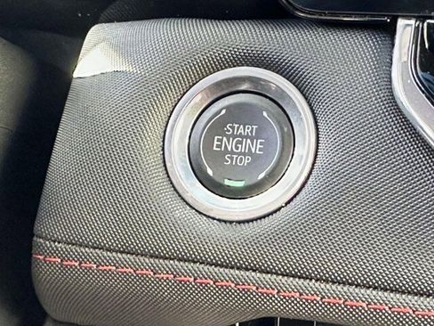 Certified 2024 Chevrolet Colorado Z71 w/ Z71 Convenience Package 2 image 25