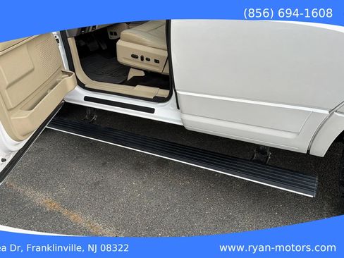 Used 2017 Ford Expedition Limited w/ Equipment Group 301A AWD/4WD image 31