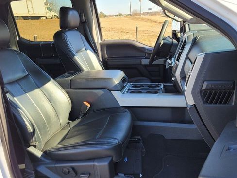 Used 2020 Ford F250 Lariat w/ Lariat Value Package image 14