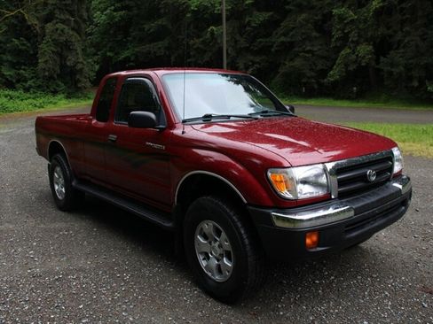 Used 1998 Toyota Tacoma 4x4 Xtracab image 2