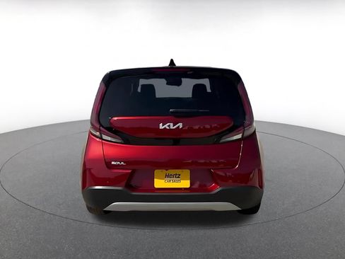Used 2025 Kia Soul LX w/ LX Technology Package FWD image 12