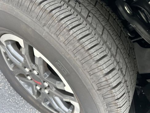 Used 2025 Toyota Tacoma TRD Sport image 7