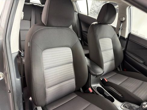 Used 2016 Kia Forte LX image 19