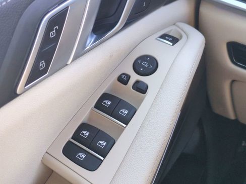 Used 2022 BMW X5 sDrive40i w/ Parking Assistance Package image 25