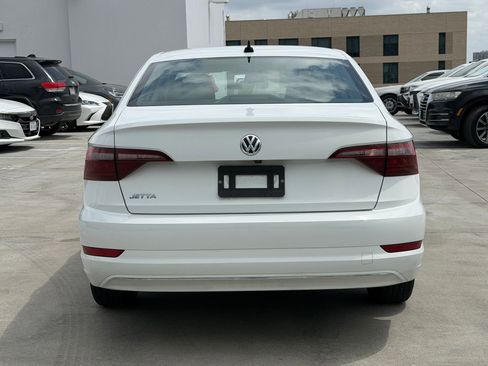 Used 2021 Volkswagen Jetta S image 8