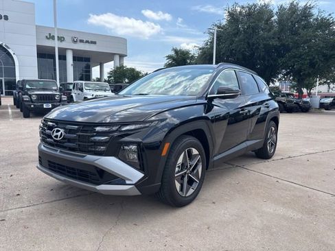 Used 2025 Hyundai Tucson SEL FWD image 1
