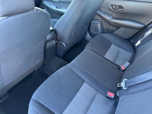 Used 2024 Nissan Sentra SV FWD image 11