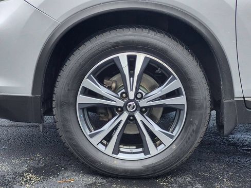 Used 2017 Nissan Rogue SL w/ SL Premium Package AWD/4WD image 10