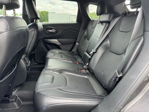Used 2020 Jeep Cherokee High Altitude AWD/4WD image 13