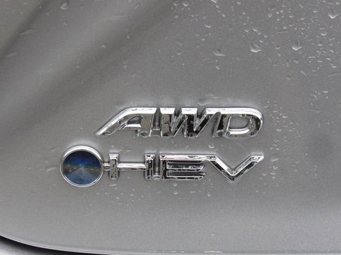 Certified 2025 Toyota Camry LE w/ Convenience Package AWD/4WD image 8