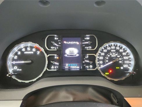 Used 2018 Toyota Tundra Platinum AWD/4WD image 17