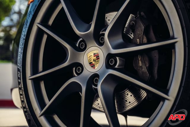 Used 2012 Porsche 911 Carrera RWD image 3