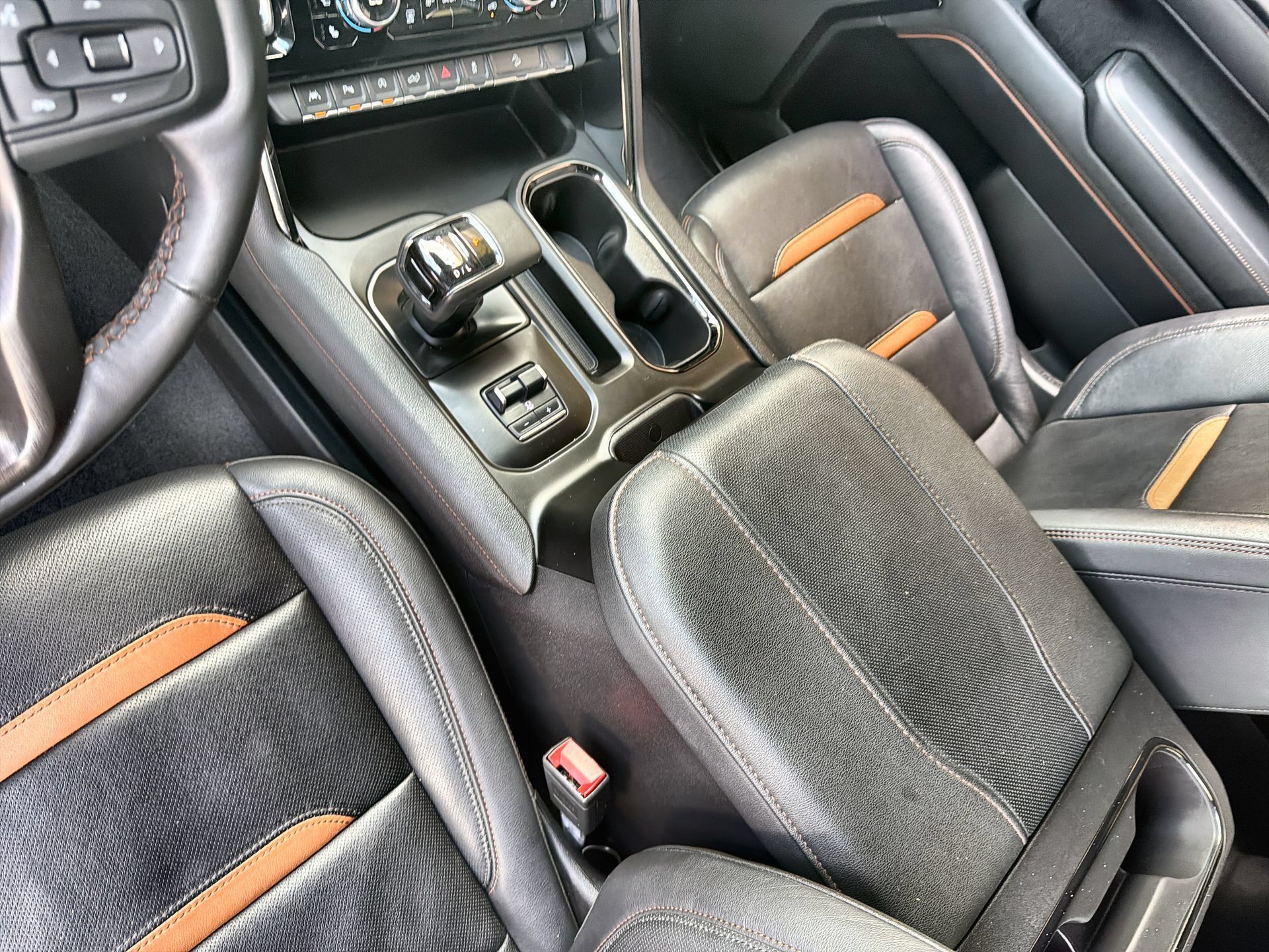 Used 2025 GMC Sierra 1500 AT4 w/ AT4 Premium Package AWD/4WD image 21