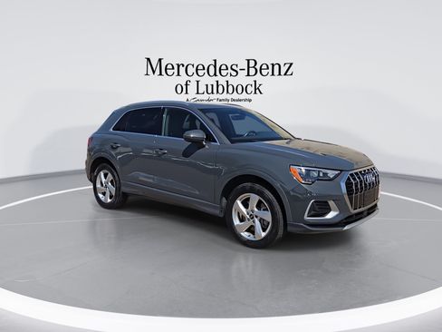 Used 2021 Audi Q3 2.0T Premium AWD/4WD image 2